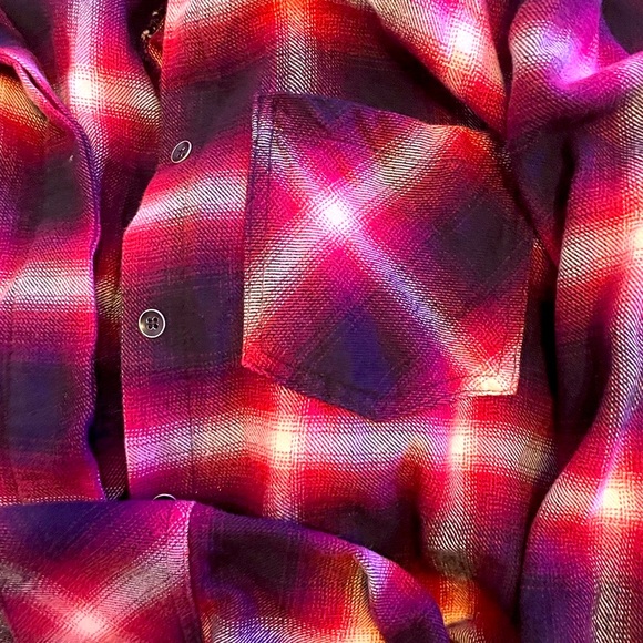Bella Dahl Red Plaid Frayed Flannel Shirt LIKE NEW - Picture 4 of 16